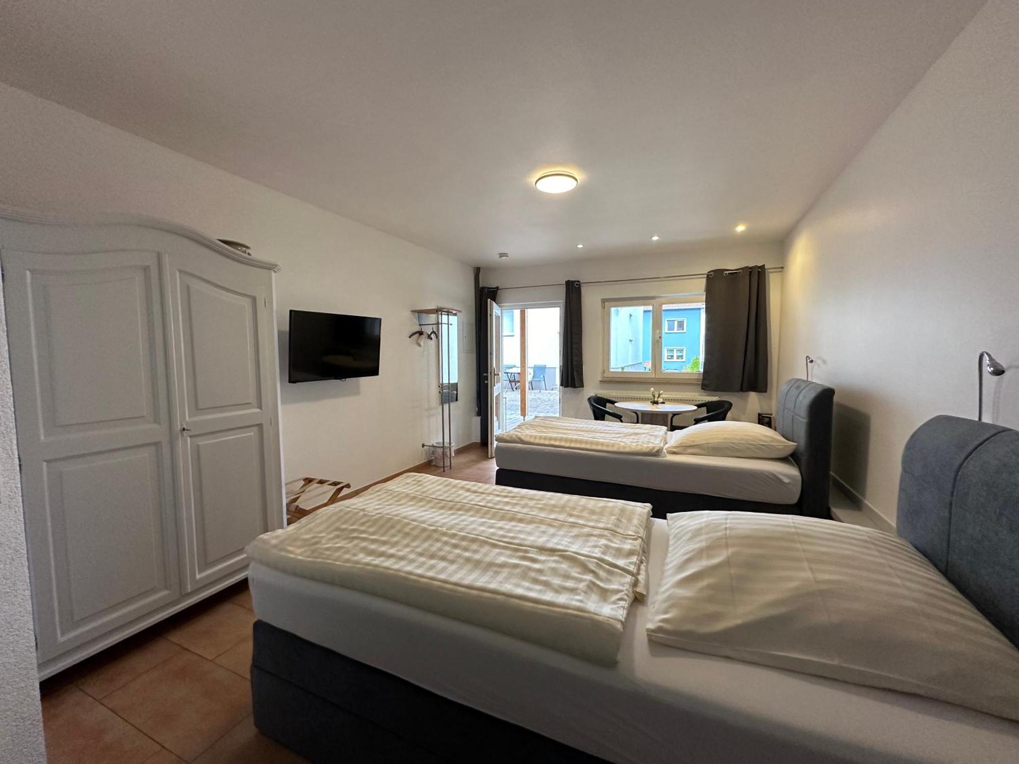 Pension Schramm Karlsruhe Extérieur photo