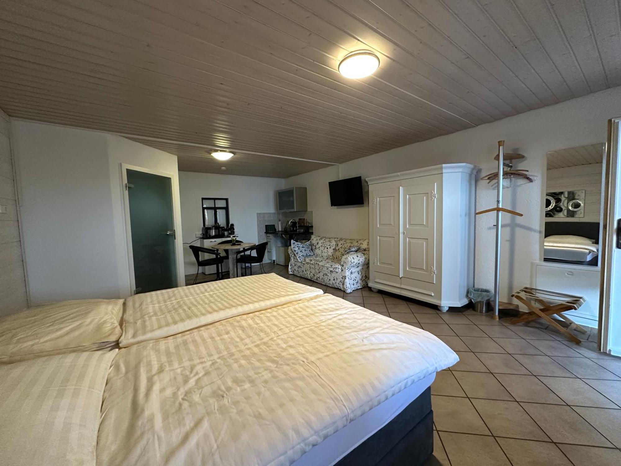 Pension Schramm Karlsruhe Extérieur photo