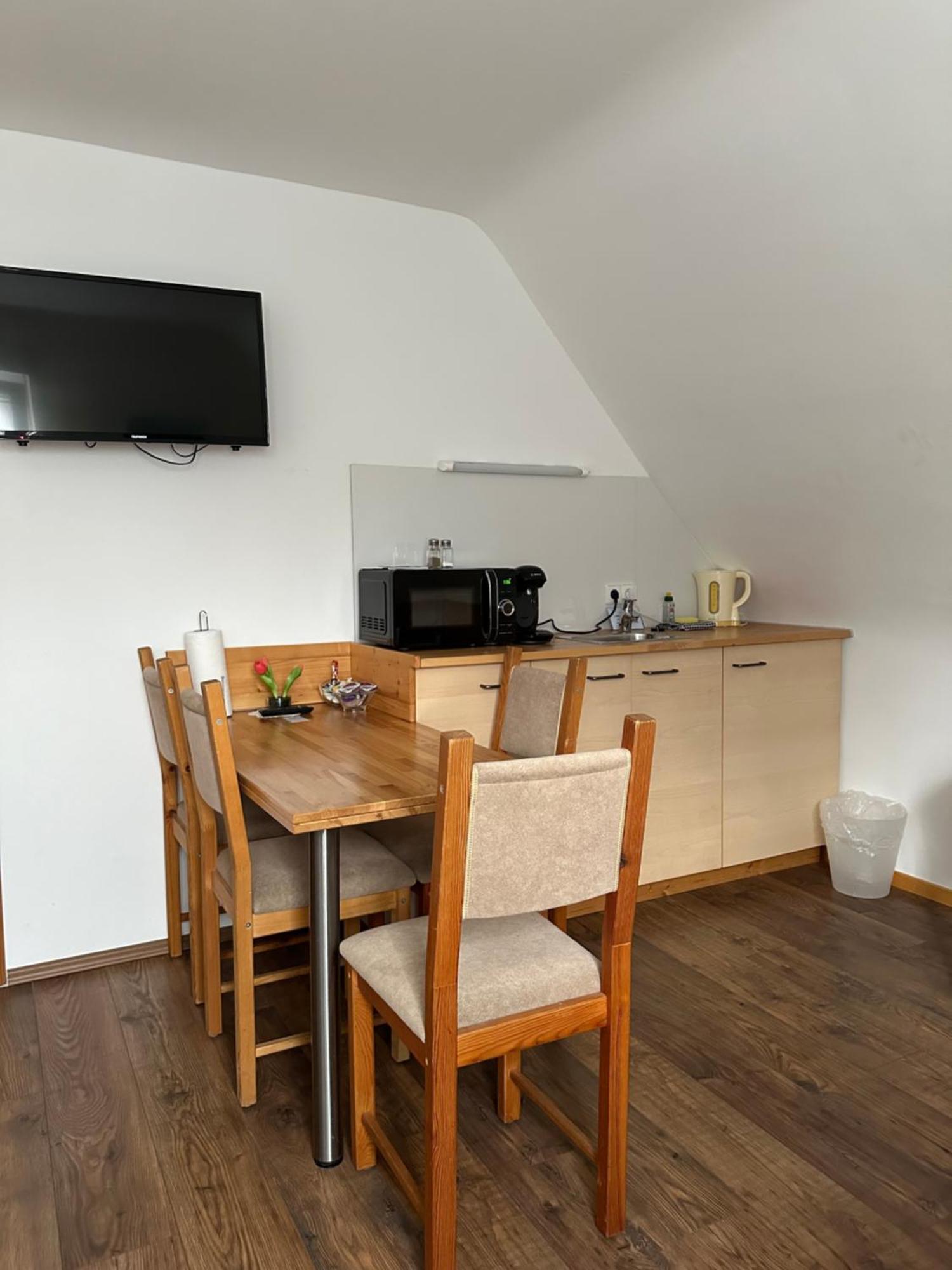 Pension Schramm Karlsruhe Extérieur photo