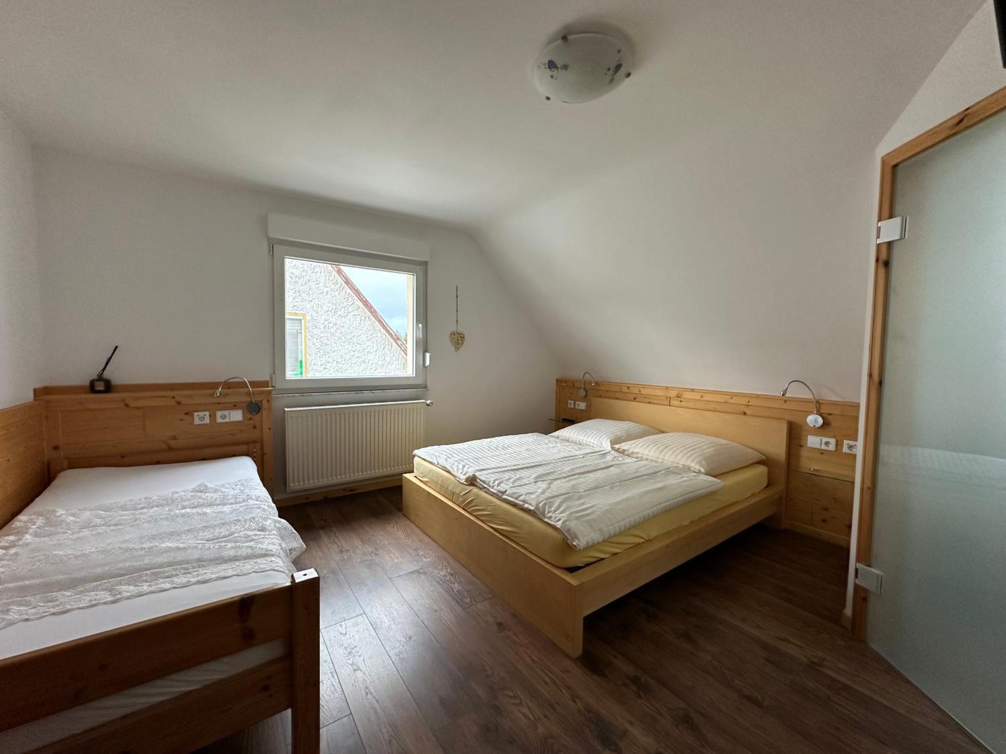 Pension Schramm Karlsruhe Extérieur photo