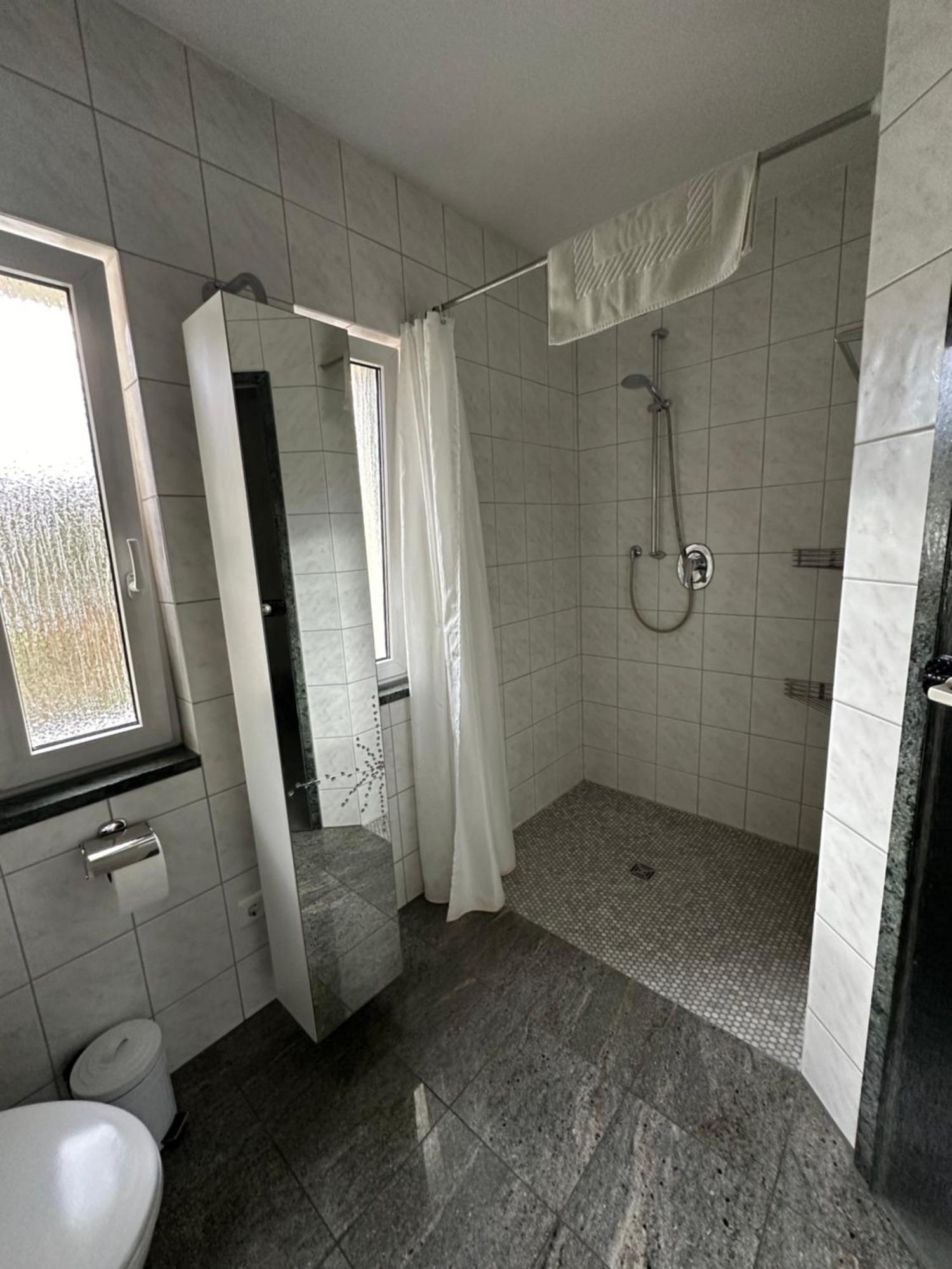 Pension Schramm Karlsruhe Extérieur photo